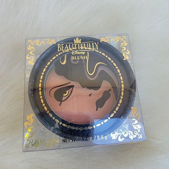 Disney Make-up Blush Apricot Shimmer Beautiful Elegant Long Lasting New - Picture 1 of 2